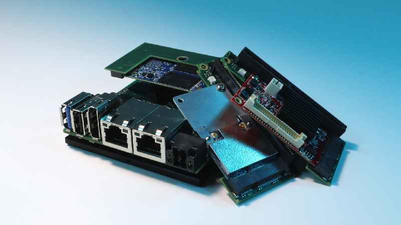 ADL now offers practical mPCIe carrier boards for EPC-1500 and E3800SEC embedded computers, enabling Wi-Fi, Bluetooth, or other I/O capabilities to be added quickly and easily