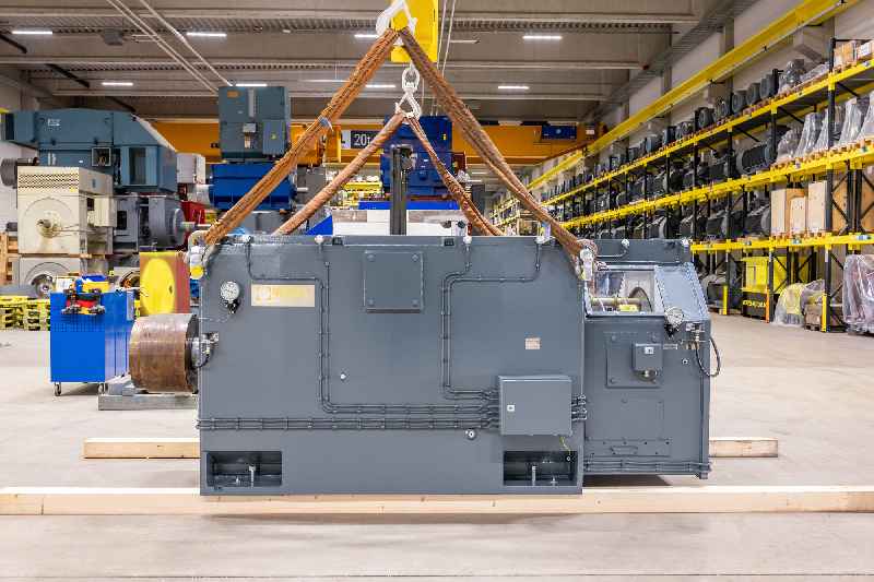 Menzel Elektromotoren baute einen lagervorrätigen Schleifringläufermotor kurzfristig für den Metallschredder um