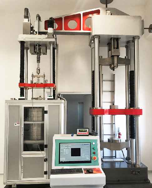 Measurement setup in the VYPRO calibration laboratory: precise calibration for reliable sensor readings and maximum technical safety. (Image Source: Vypro)
