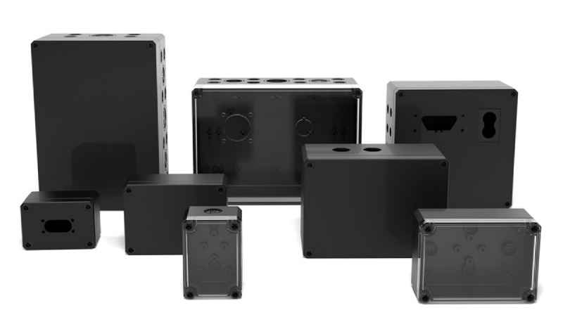 MULTI-BOX bietet seine UL- und CSA-zertifizierten Schalt- und Steuergehäuse der Serie MBI auch im schwarzen Look an. (Bild: MULTI-BOX GmbH)